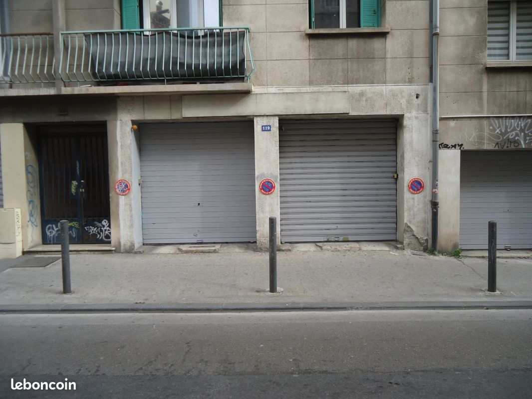 2 box rue Saint Pierre · à Marseille · 90 000 €