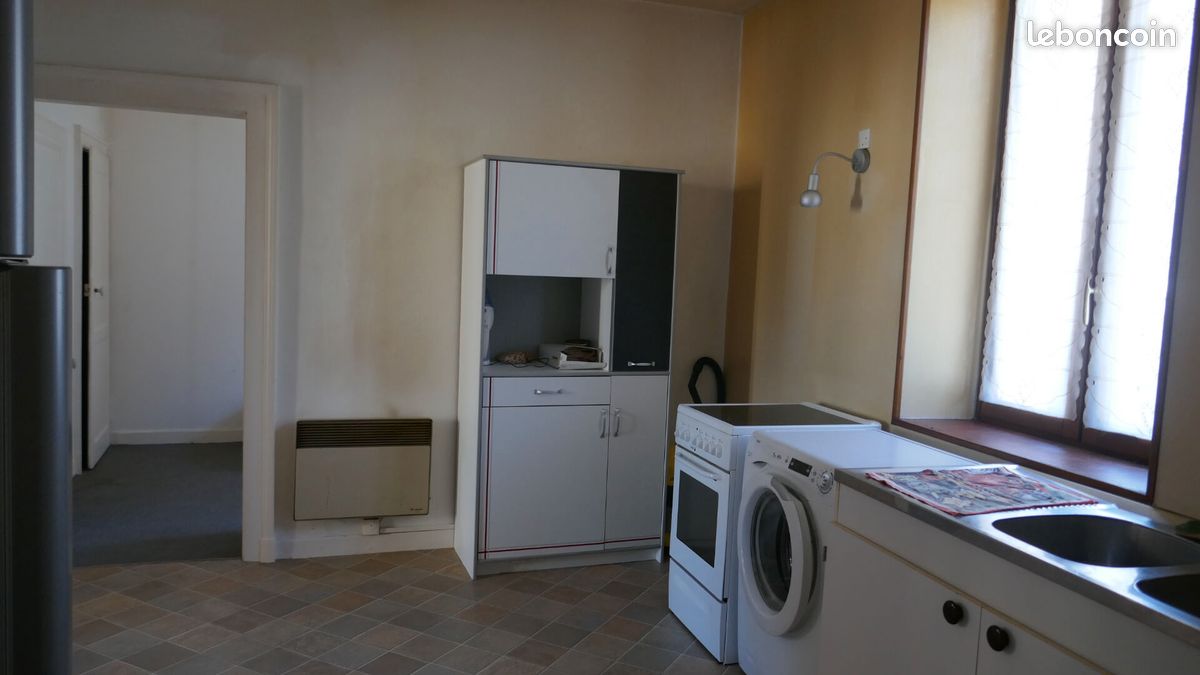 Appartement 3 pièces 68 m² · à Faverges-Seythenex · 68 m² · 136 500 €