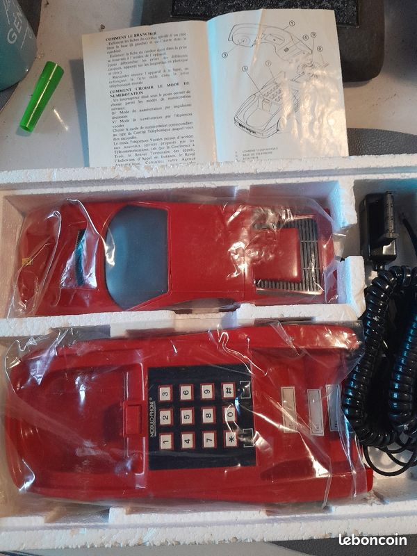 A vendre testarossa téléphone neuf jamais utilisé (image 2)
