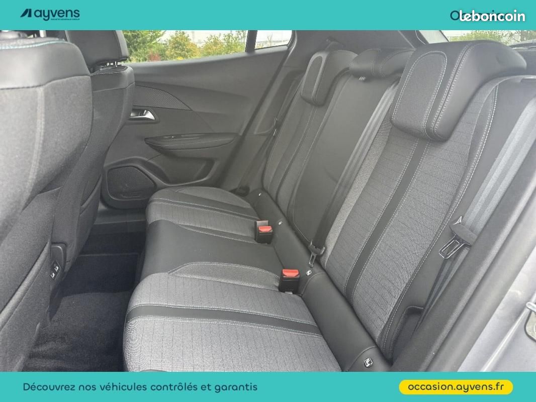 Peugeot e-2008 136ch Allure (image 11)