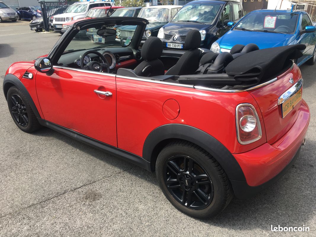 Mini cabriolet ii (2) cabriolet 1.6 112 cooper d pack red hot chili ii (image 3)