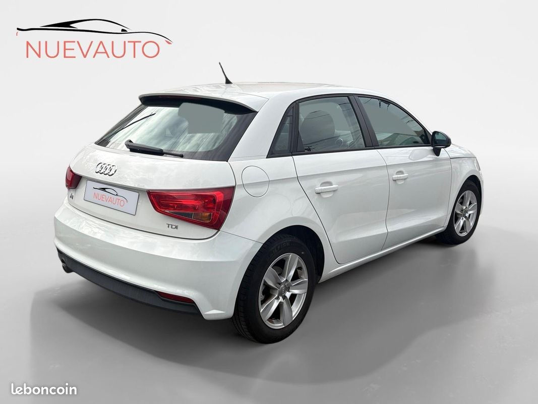 AUDI A1 SPORTBACK 1.4 TDI 90 Ambiente (image 6)