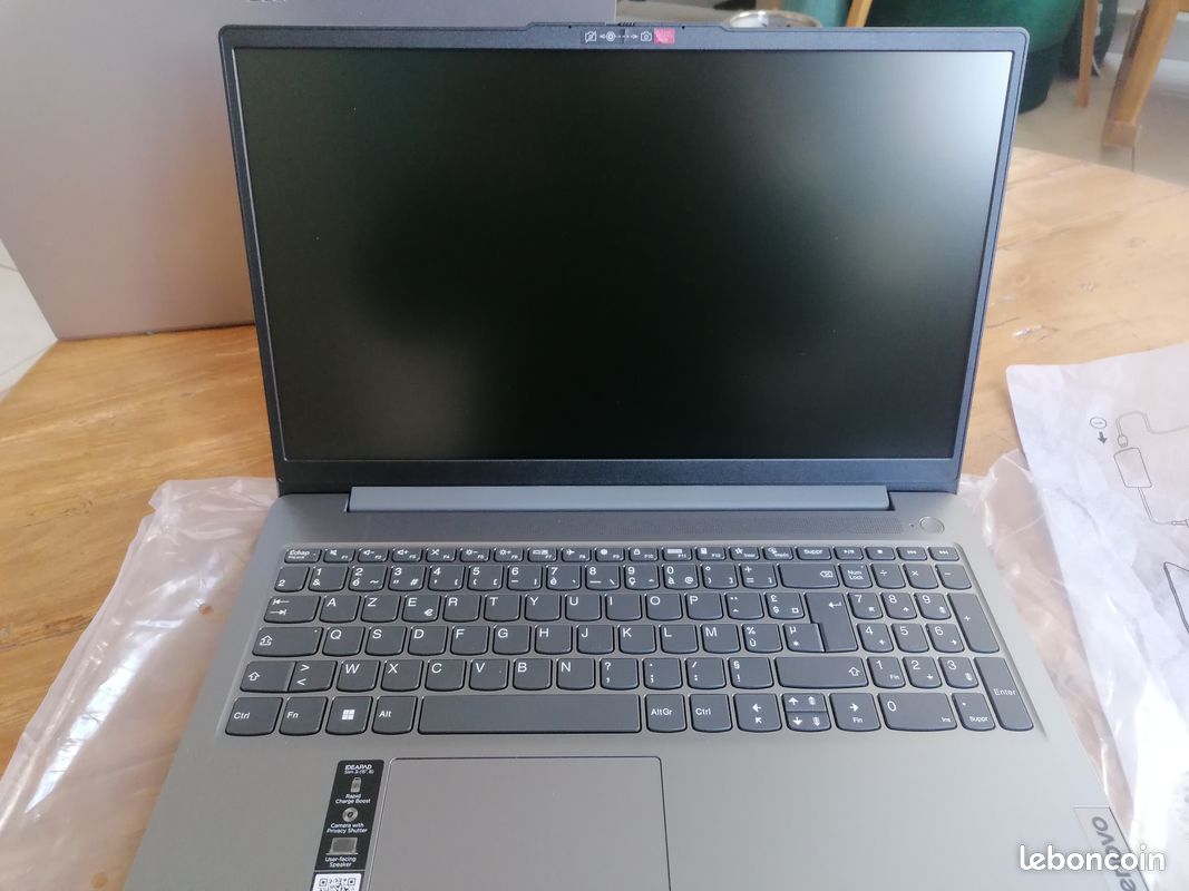 Ordinateur portable Lenovo 15,6” FHD – i3 / 8 Go / 512 Go SSD – NEUF (image 5)