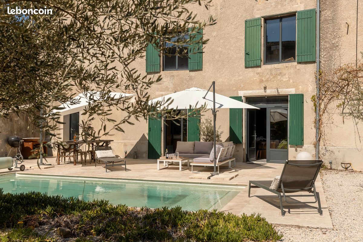 Maison 11 pièces 420 m² · à Saint-Chaptes · 420 m² · 495 000 €