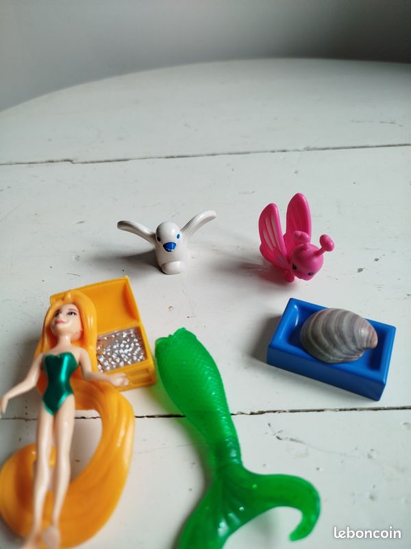 Sirene figurine (image 2)