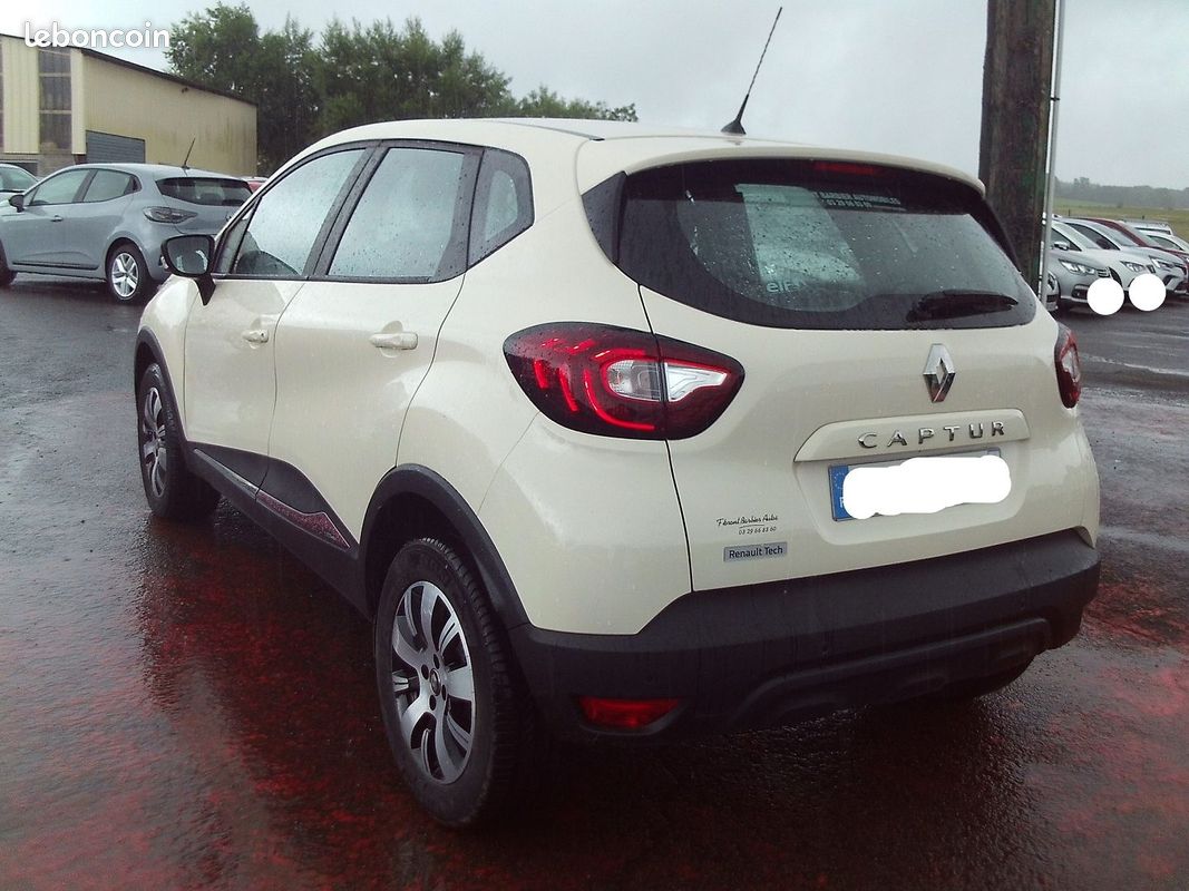 Renault CAPTUR SOCIETE 0.9 TCE 90CH BUSINESS (image 4)