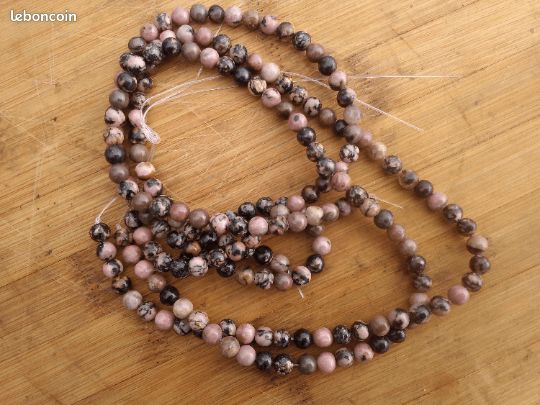 Rhodonite : Pierres Naturelles & Bijoux - La Mine de l'Hérault
