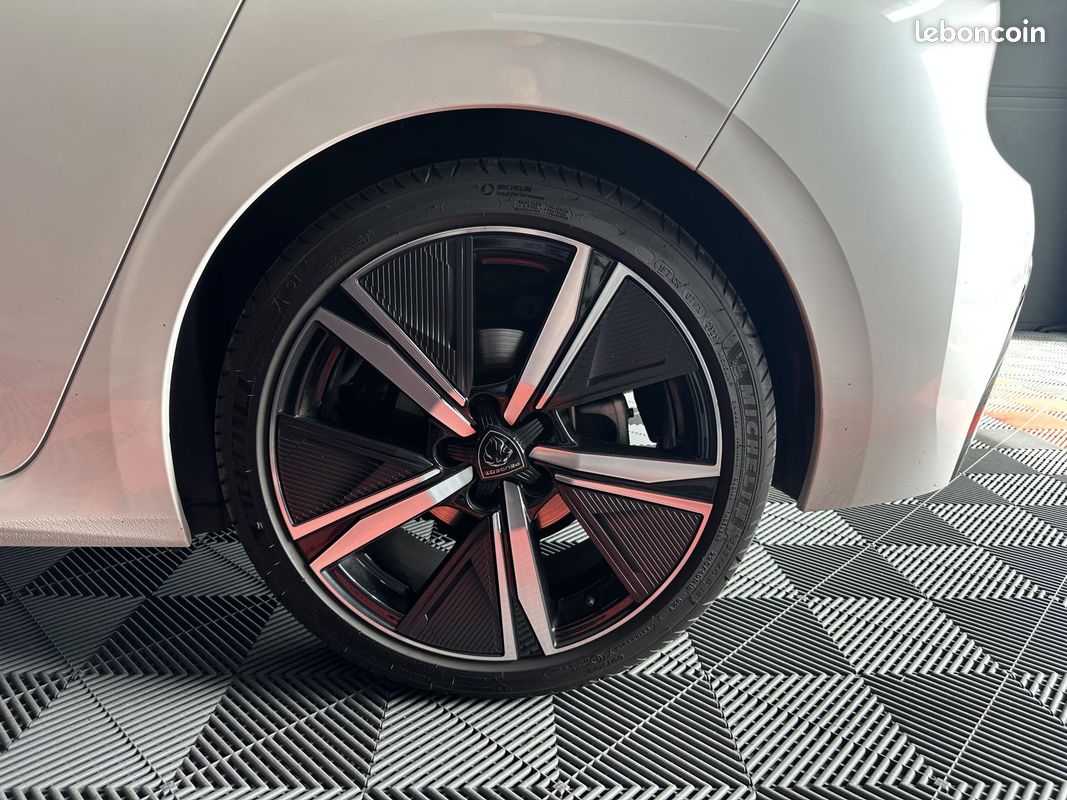 PEUGEOT 308 III GT - 1.2i 130ch - BV EAT8 - GARANTIE 12 MOIS (image 11)