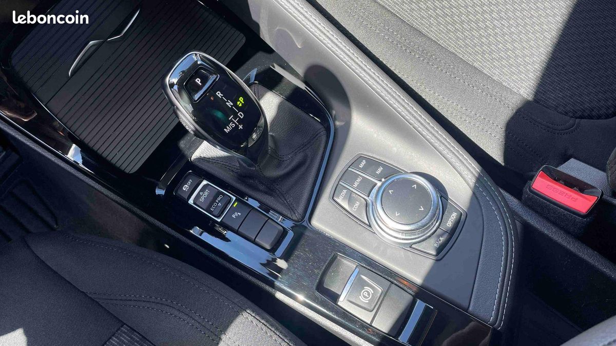 BMW X2 sDrive 16d 116 ch DKG7 Business Design (image 10)
