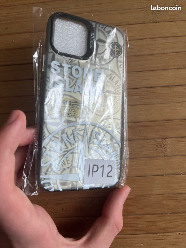 Coque STONES ISLAND noir - IPhone 12 (image 2)