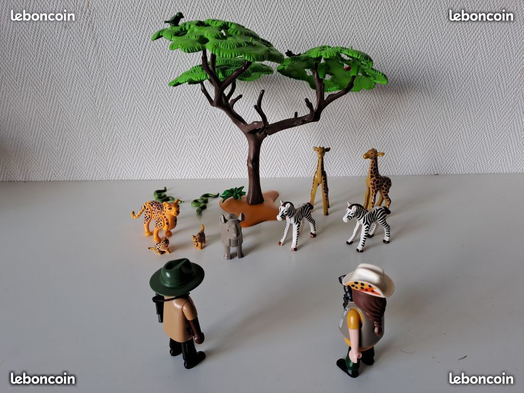 Playmobil divers lots ( , poney, lapins , savane, tracteur; animaux de la ferme) (image 3)