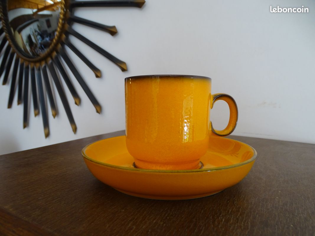 EDGAR'S FURNITURE MANUFACTURING INC Tasses à café empilables, tasse à