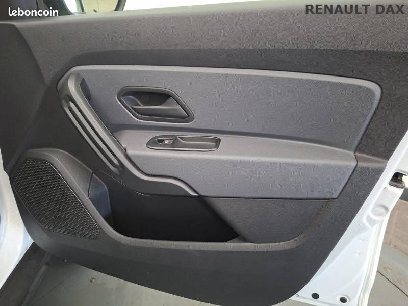 Dacia Duster ECO-G 100 4x2 Essentiel (image 20)