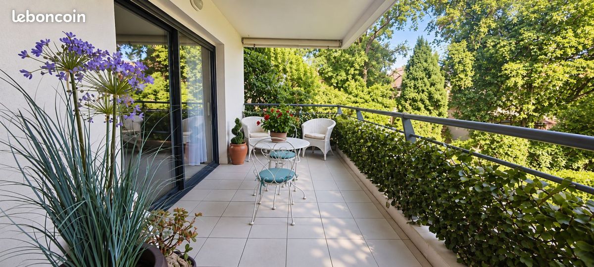 Appartement 2 pièces 43 m² · à Fréjus · 43 m² · 330 000 €