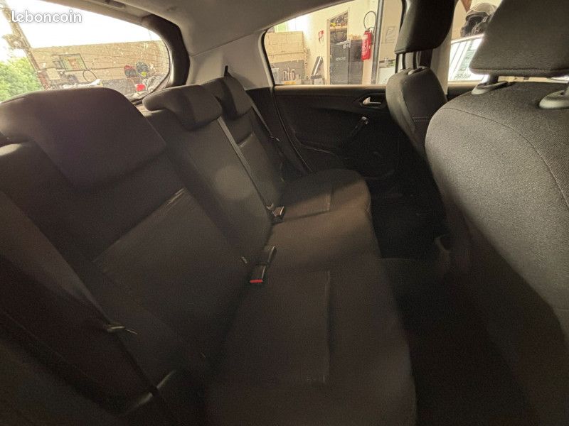 Peugeot 208 1.6 BLUEHDI 75CH ACCESS 5P (image 9)