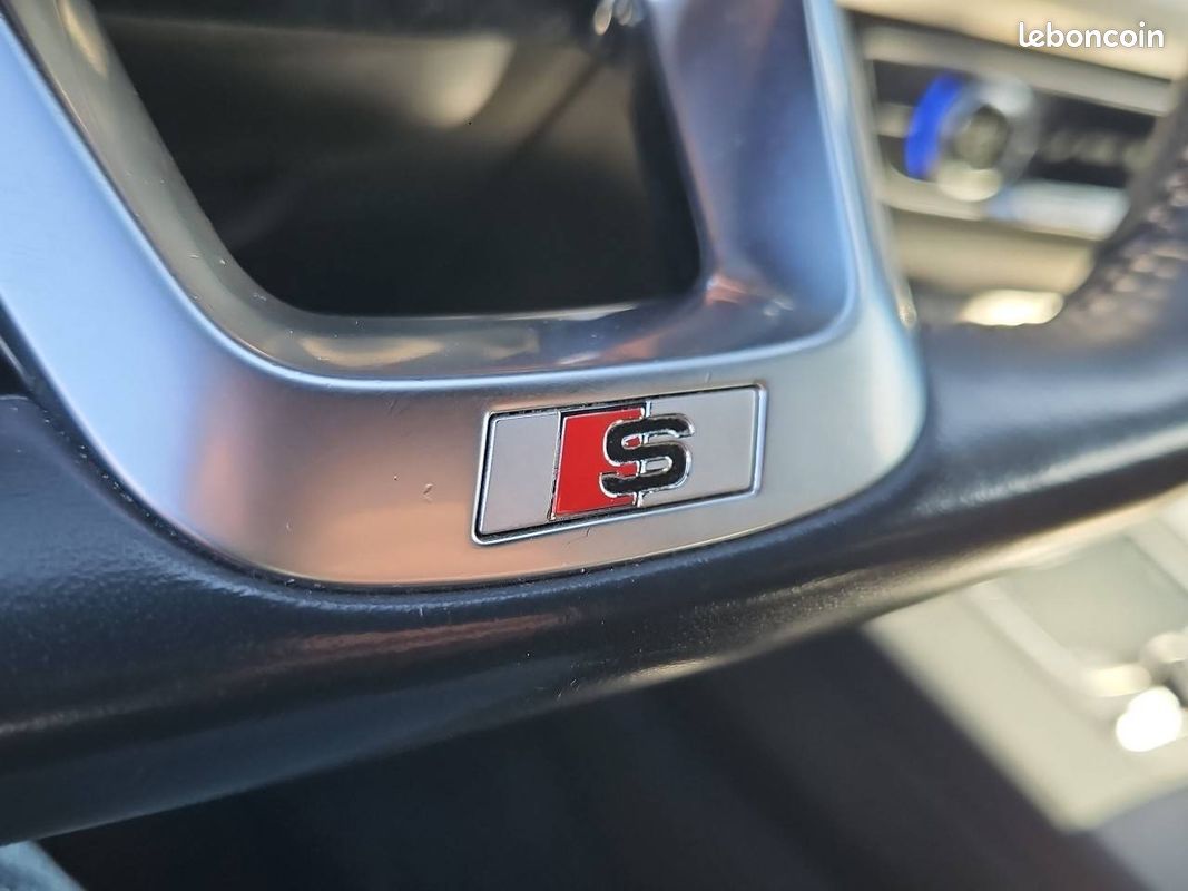 AUDI Q5 35 TDI 163 S tronic 7 S line (image 25)