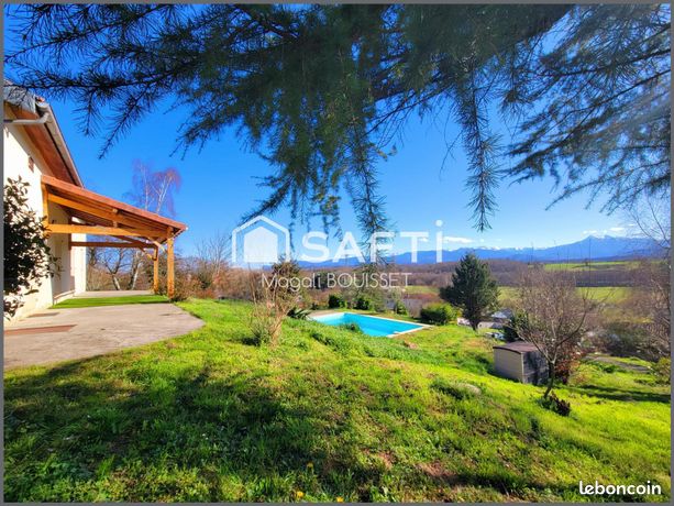 Propriété 6 pièces 179 m²
