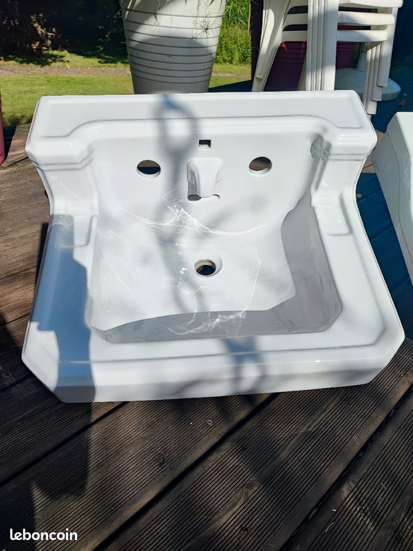 Lavabo ancien (image 1)