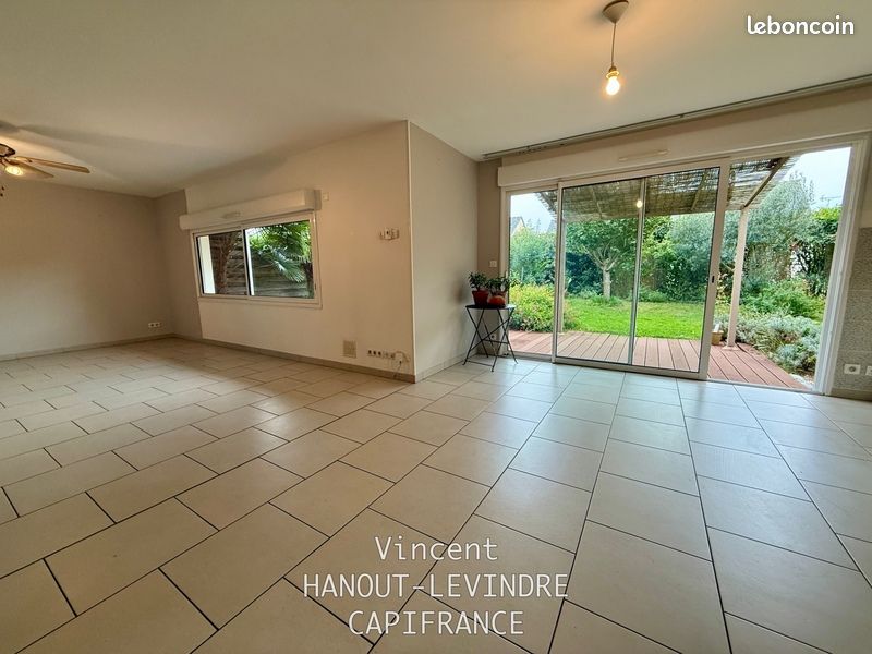 Maison 7 pièces 146 m² · à Rives-du-Loir-en-Anjou · 146 m² · 299 900 €