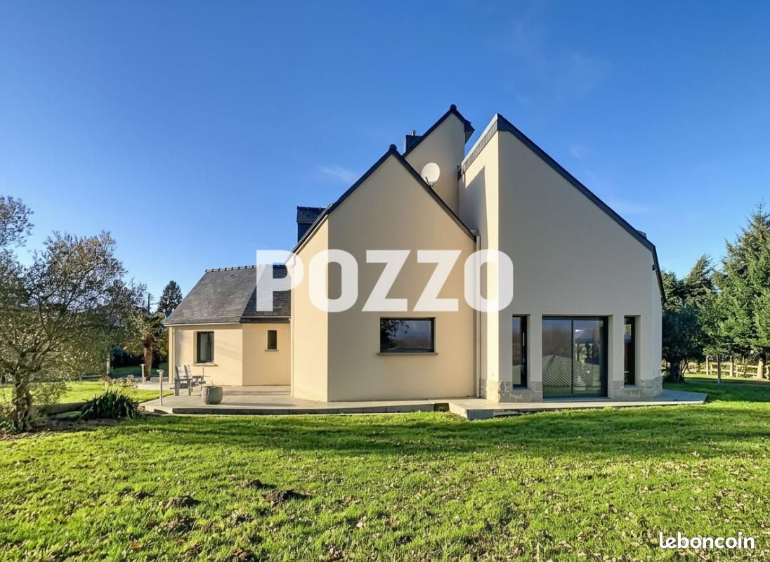 Maison 9 pièces 250 m² · à Val-Couesnon · 250 m² · 495 000 €