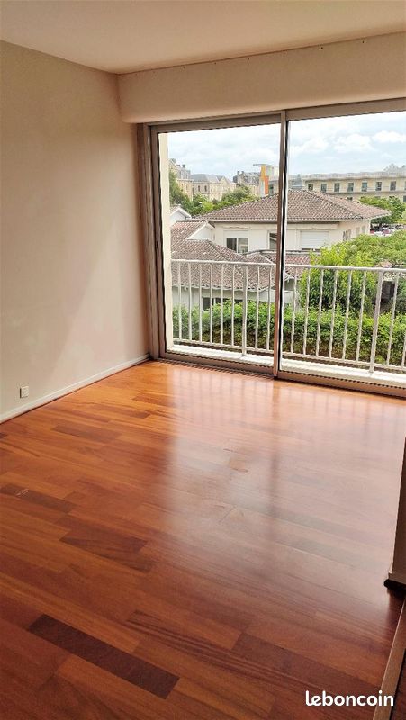 Appartement 4 pièces 81 m² · à Bordeaux · 81 m² · 1 070 €/mois