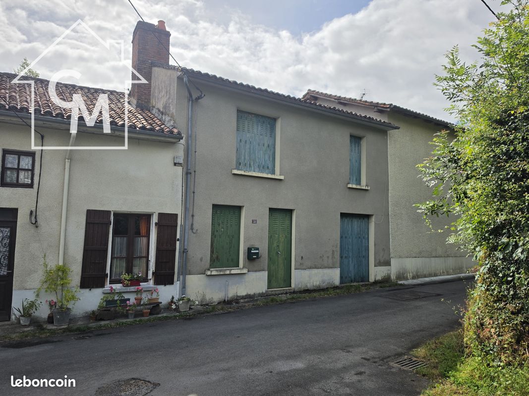 Maison 7 pièces 90 m² · à Lessac · 90 m² · 39 900 €