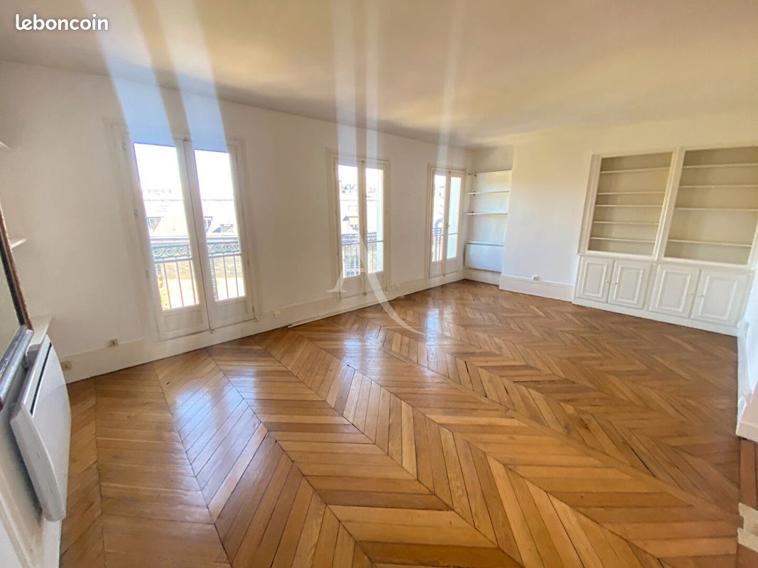 Appartement 2 pièces 52 m² · à Paris · 52 m² · 1 742 €/mois