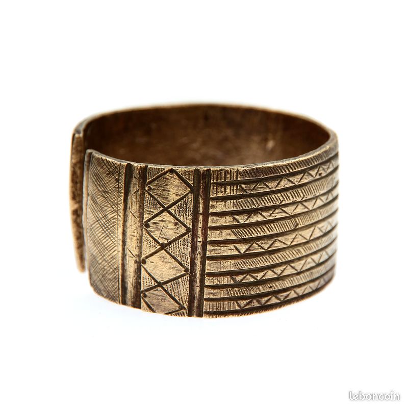 Bracelet Vintage Des Années 1970 En Bronze Avec Incrustations De Pierres Et Cuir - Bijou D'artiste