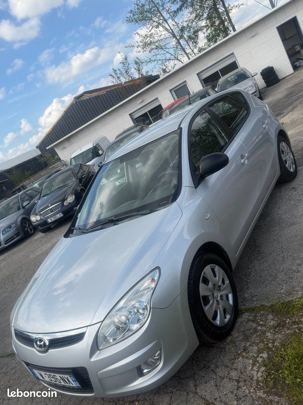 Hyundai i30 I hatchback 1.6 CRDi 90cv (image 1)