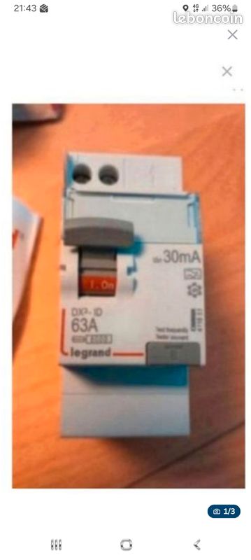 3 interrupteurs différentiels neuf Legrand 2P 63A 30mA type A (référence 411651) (image 1)