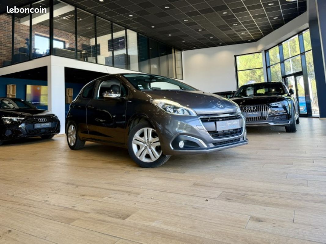 PEUGEOT 208 1.2 82ch BVM5 Style faible kilometrage (image 1)