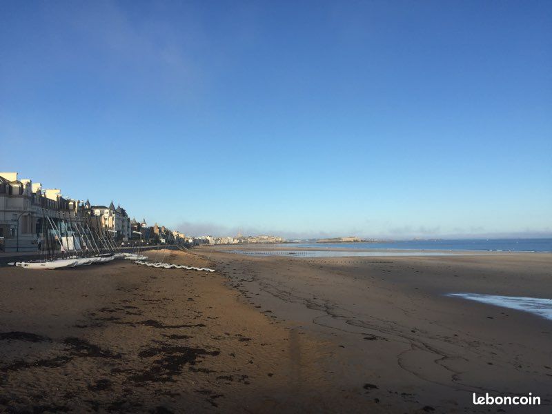 Studio plage du Sillon parking privé (image 8)