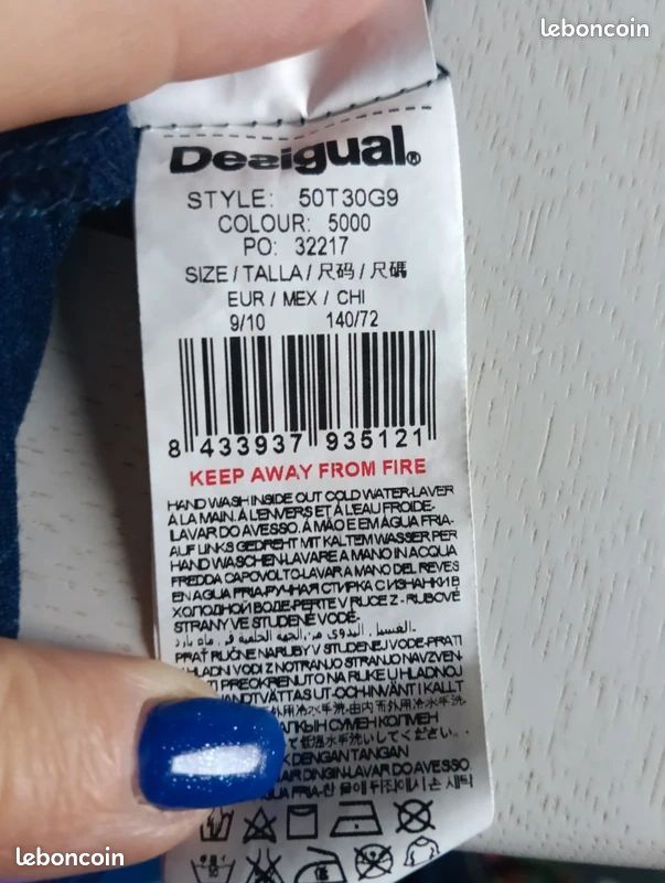 Haut Femme Desigual - Col Chauve-Souris - Noir Et Rouge - Taille S - Occasion En Excellent État
