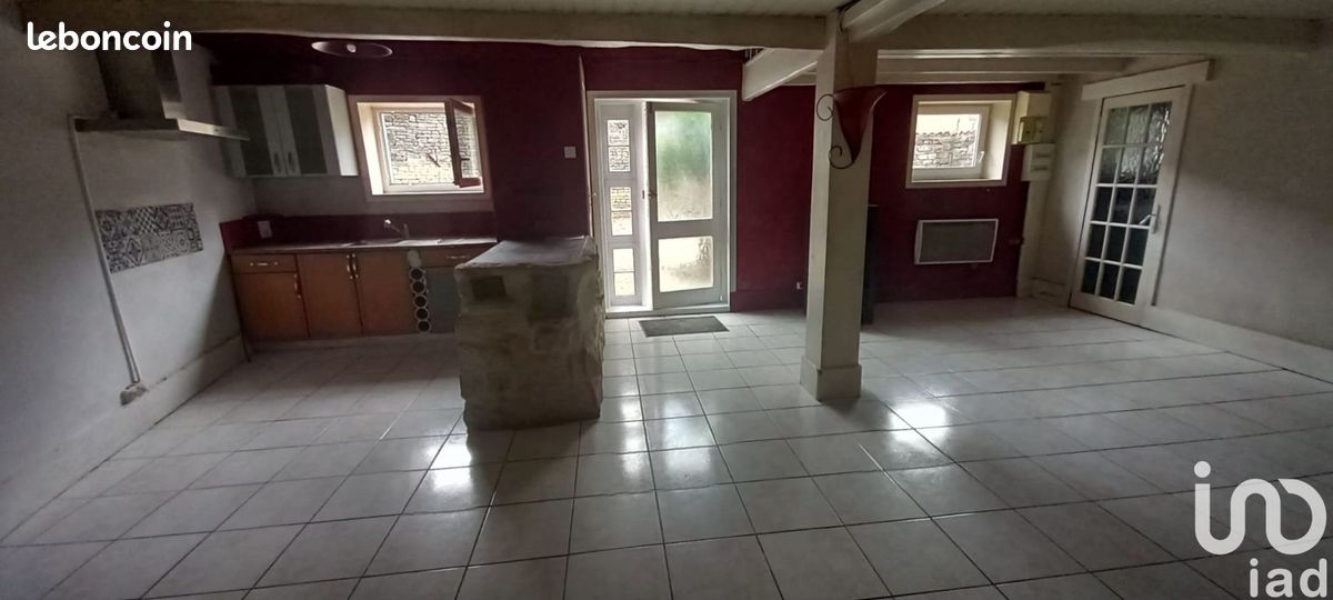 Maison 3 pièces 79 m² - Jarnac 16200 (image principale 3)