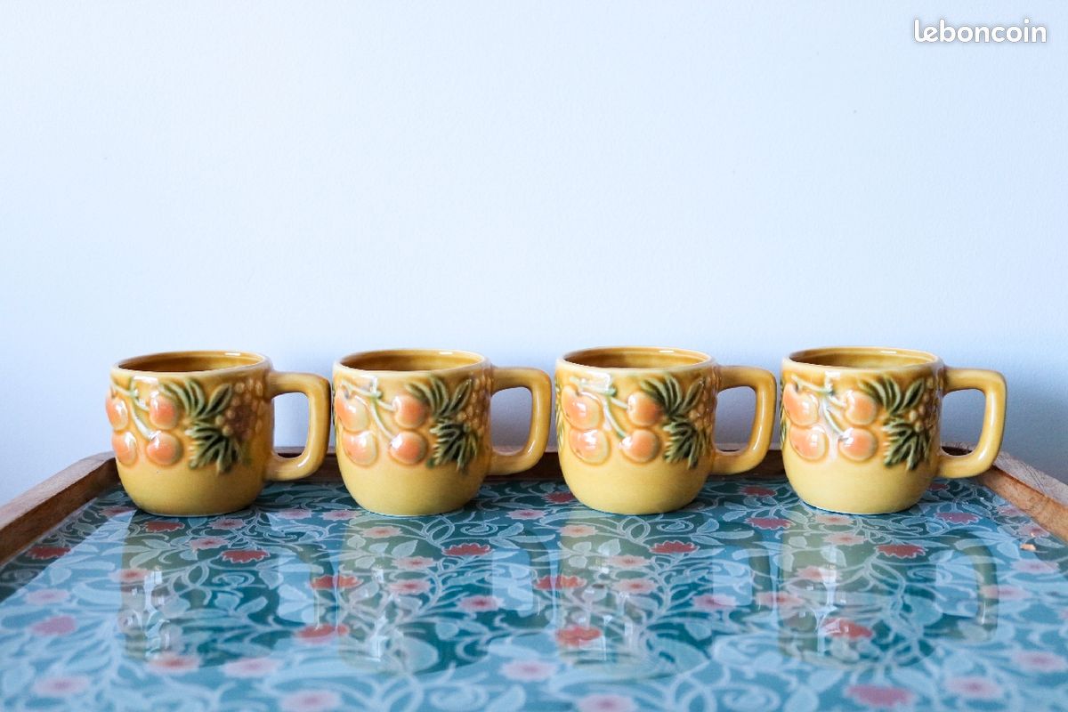 4 tasses à fruits en barbotine vintage (image 1)