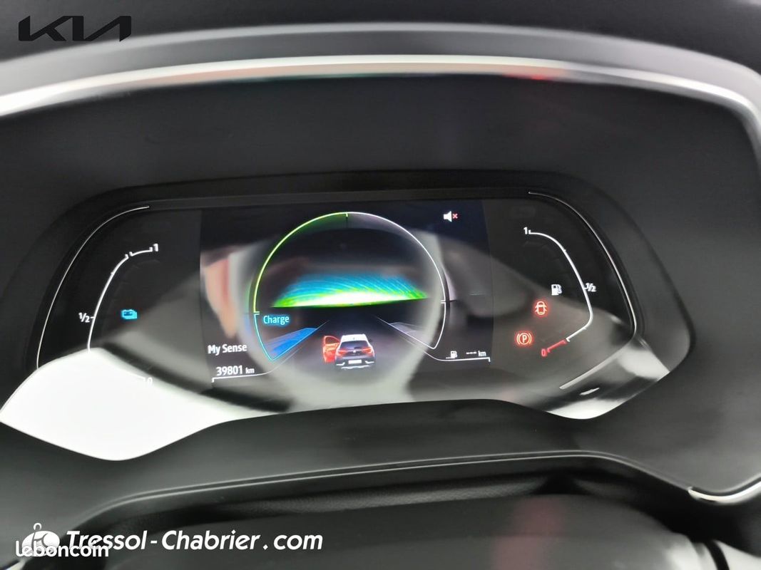 RENAULT Captur E-Tech 145 - 21 Intens (image 12)