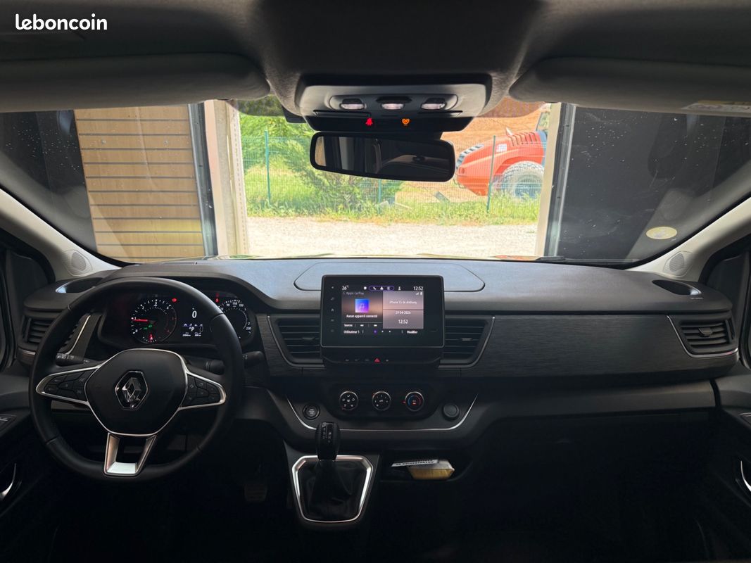 RENAULT TRAFIC III Combi Phase 3 L1 2.0 dCi 16V EDC6 SS Intens 9 Places (image 28)