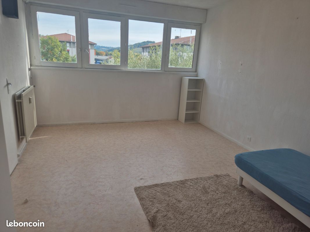 Appartement 1 pièce 30 m² · à Aurillac · 30 m² · 400 €/mois