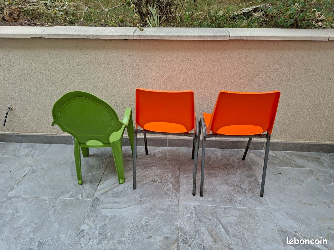 3 chaises pour enfant (image 2)