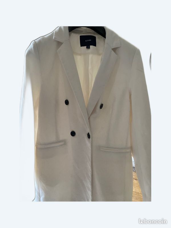 Veste blanche magnifique (image 1)
