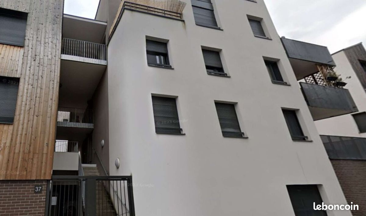 Studio 1 pièce 30 m² (image 1)