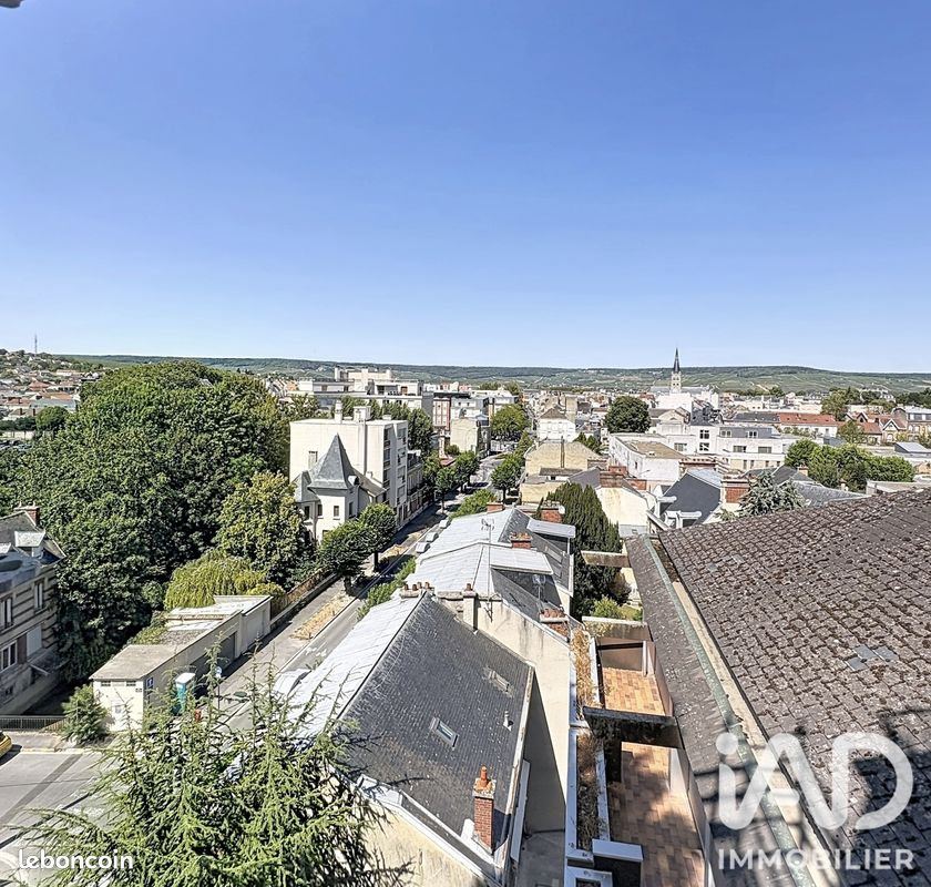 Appartement 3 pièces 77 m² · à Épernay · 77 m² · 1 050 €