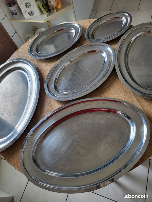 6 plats en inox (image 1)