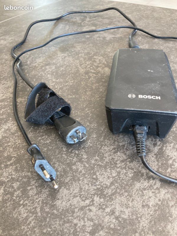 Chargeur Bosch velo vae e-bike performance line 4A 36V - Équipements vélos
