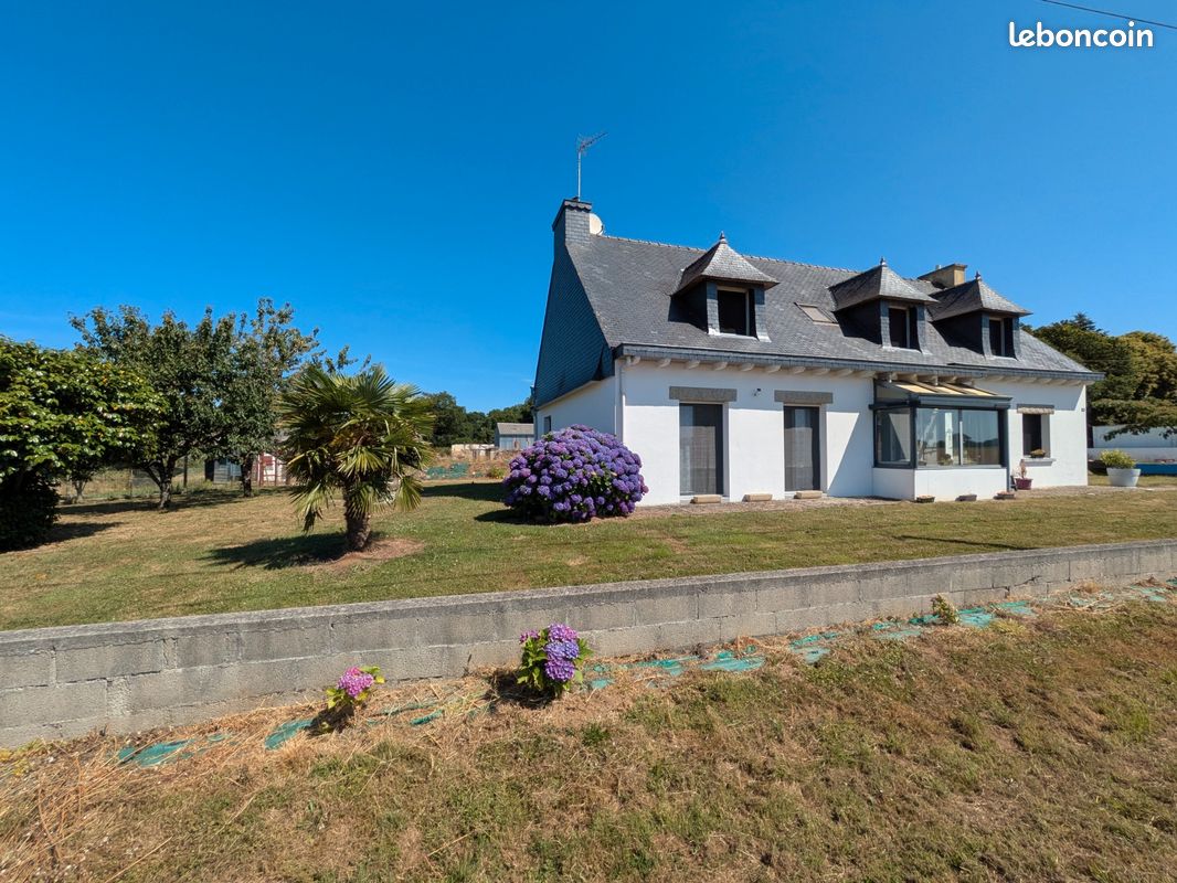 Maison 7 pièces 167 m² · à Guern · 167 m² · 197 600 €