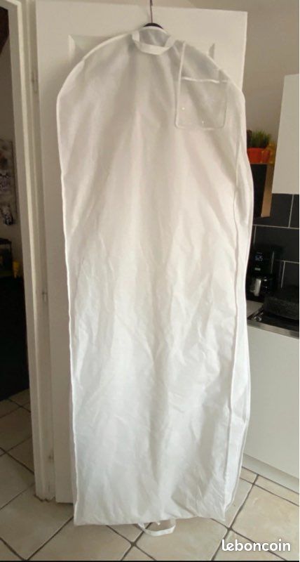Robe de mariée ivoire satinée (image 12)