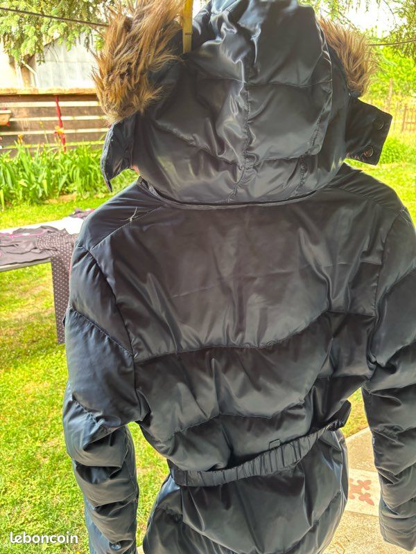 Blouson doudoune bleue, pétrole, marque ellesse (image 2)
