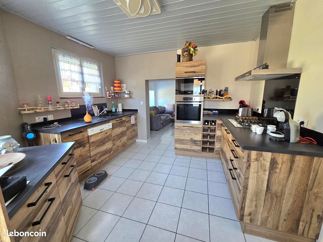Appartement 5 pièces 94 m² · à Ferrières-le-Lac · 94 m² · 189 000 €