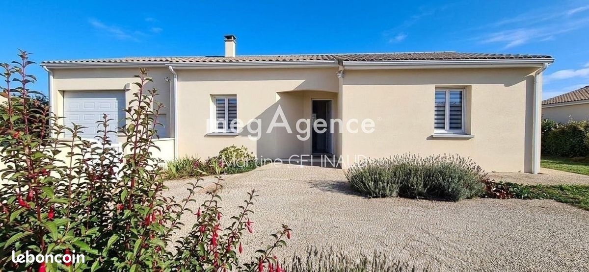 Maison 4 pièces 100 m² · à Saint-Georges-des-Coteaux · 100 m² · 329 500 €