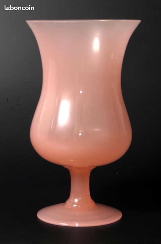 Vase en opaline rose 21 cm (image 1)